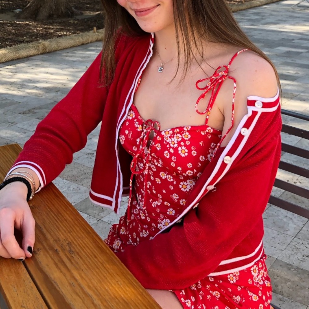 Red Cardigan❤️🌹